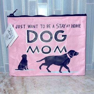DOG MOM POUCH